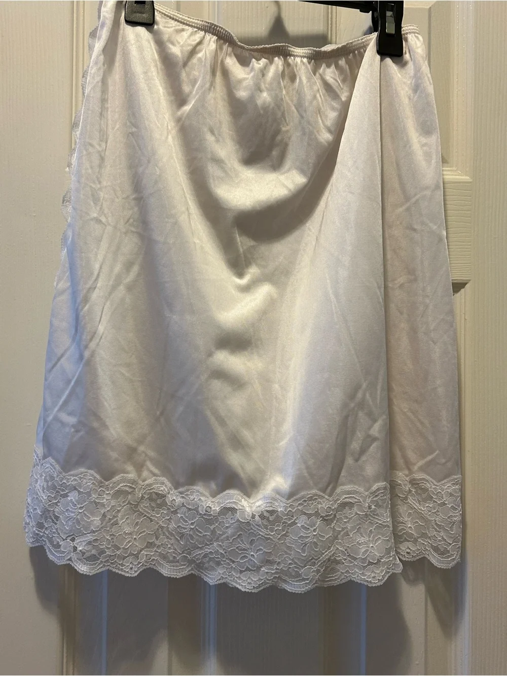 Ashley Taylor Vintage White Lace Trim Midi Half Slip